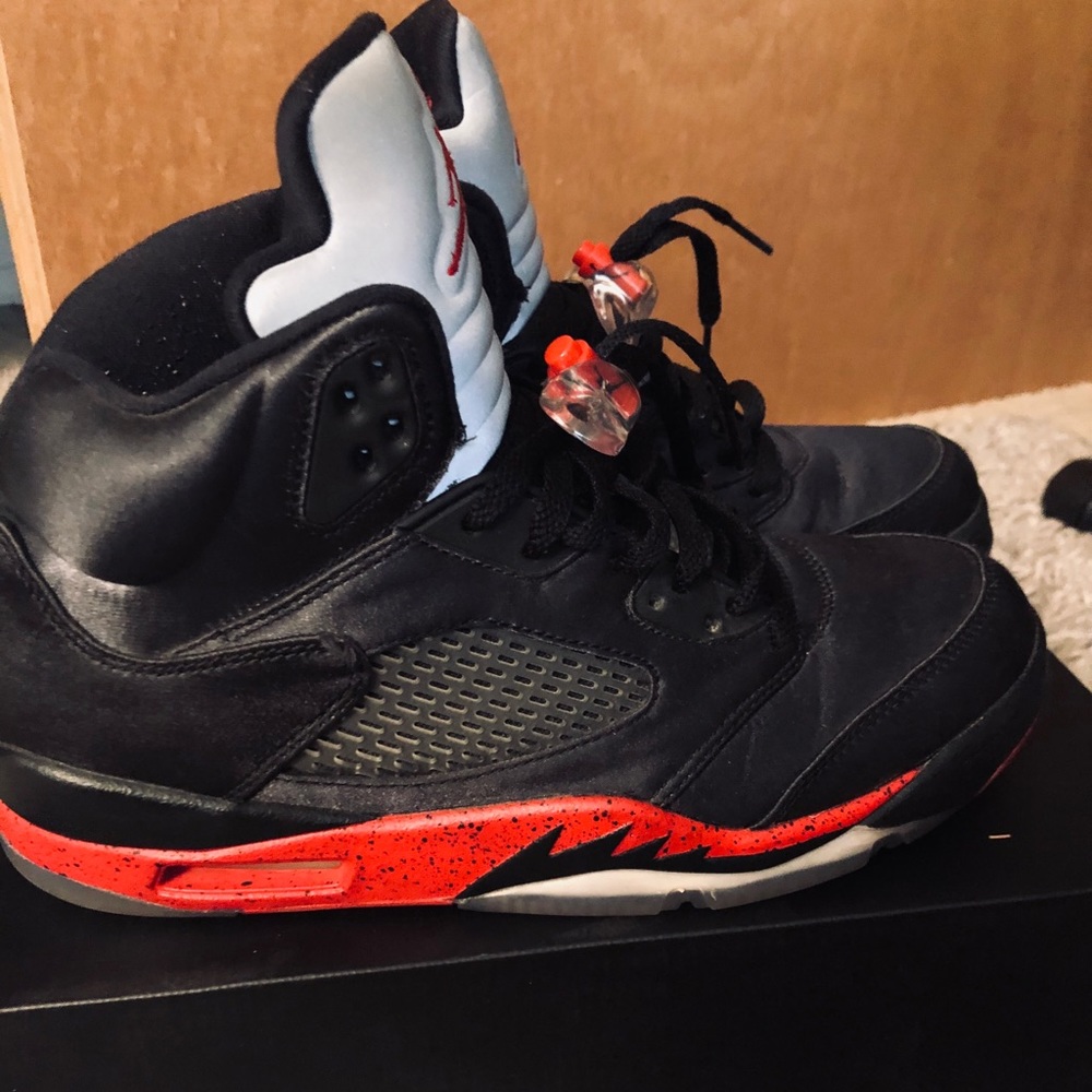 Jordan 5 retro satin bread - Picture 2 of 6